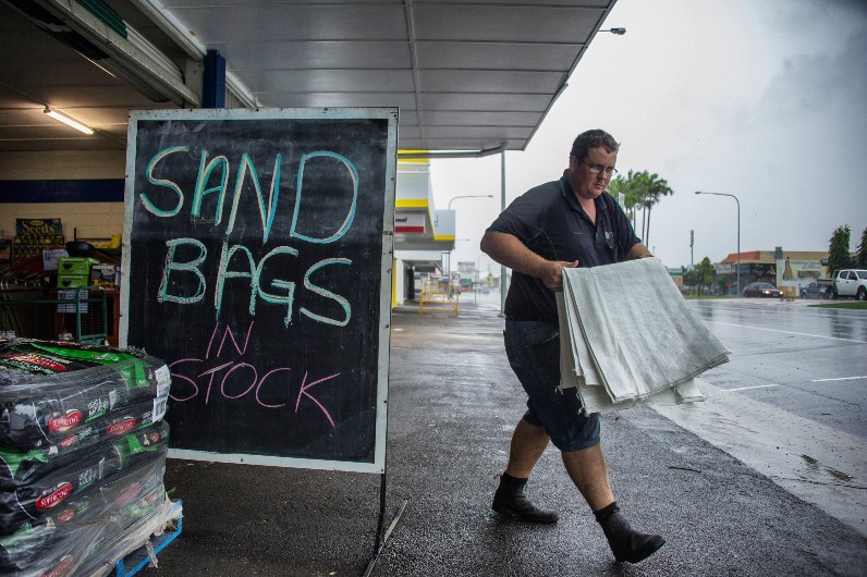 Townsville, 2014, cyclone Dylan