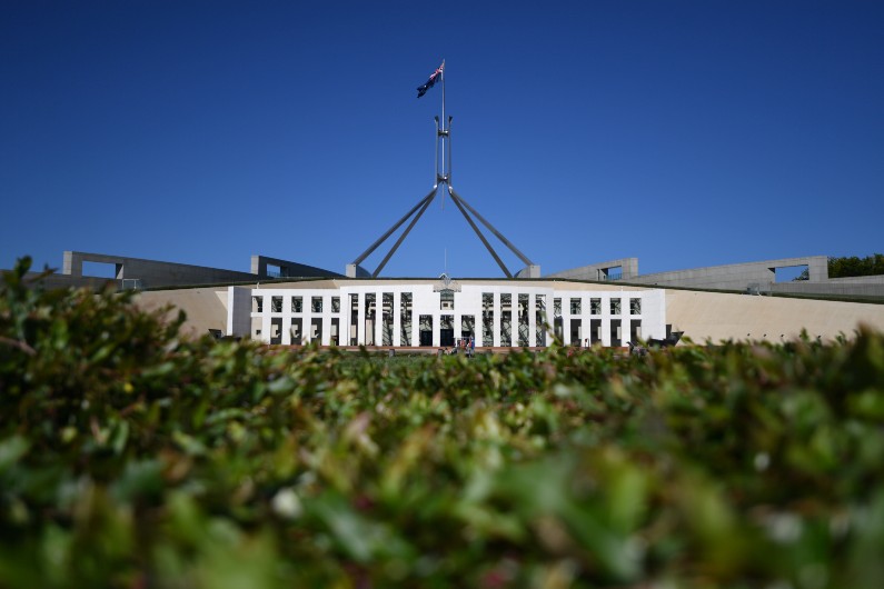 parliament-house-grassy-lawn