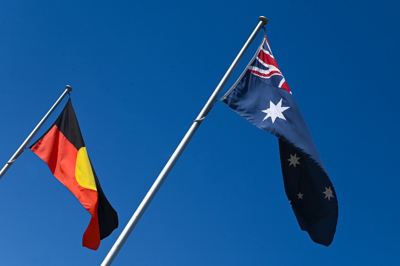 flags-australia-aboriginal-indigenous