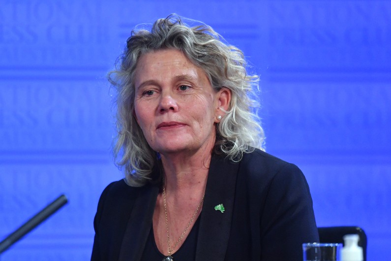 Fiona Simson