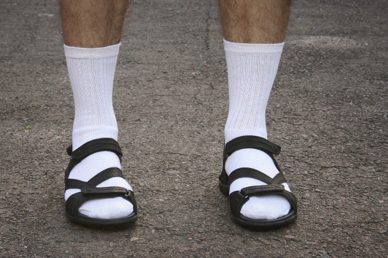 socks-sandles