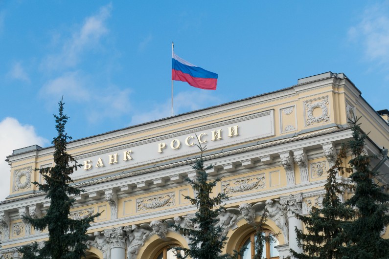 Russia, sanctions and the rebounding ruble