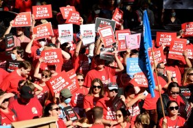 Estimated 15,000 turn up in Sydney for NSW teacher strike