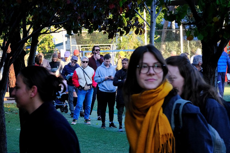 voting line