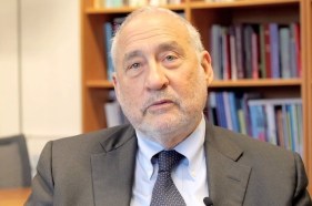 Stiglitz: Small government experiment has failed