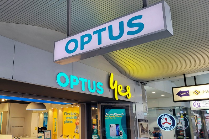 Optus shop